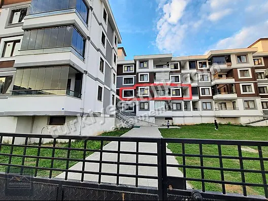 SAKARYA HENDEK YENİ MH. KİRALIK VİZYON SİTESİNDE 3+1 135M2 DAİRE